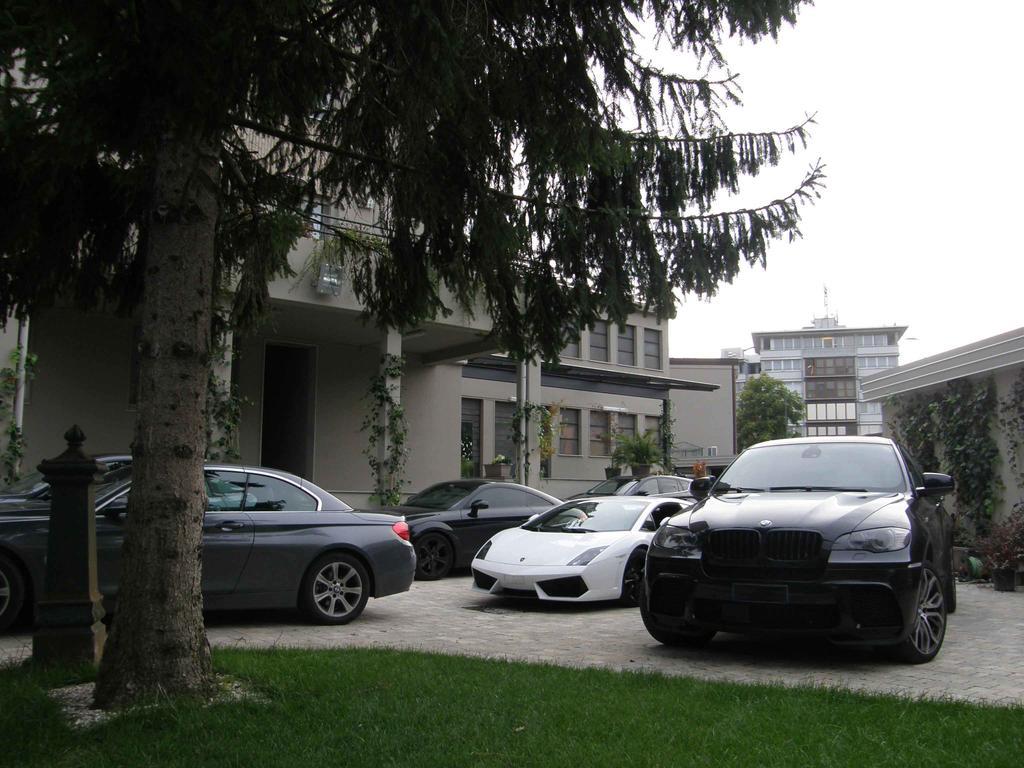 Zuretti 61 Bed & Breakfast Milano Exterior foto